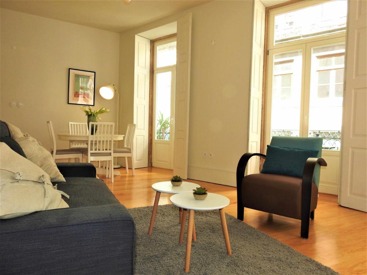 Oporto Delight 1 Luxury Apartment In Historic Center With Balcony Max 4 P Екстериор снимка