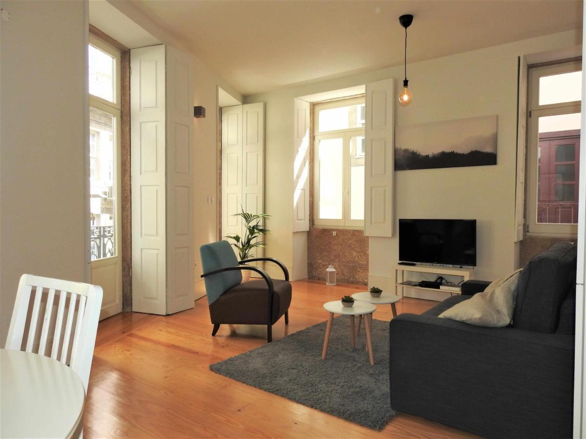 Oporto Delight 1 Luxury Apartment In Historic Center With Balcony Max 4 P Екстериор снимка