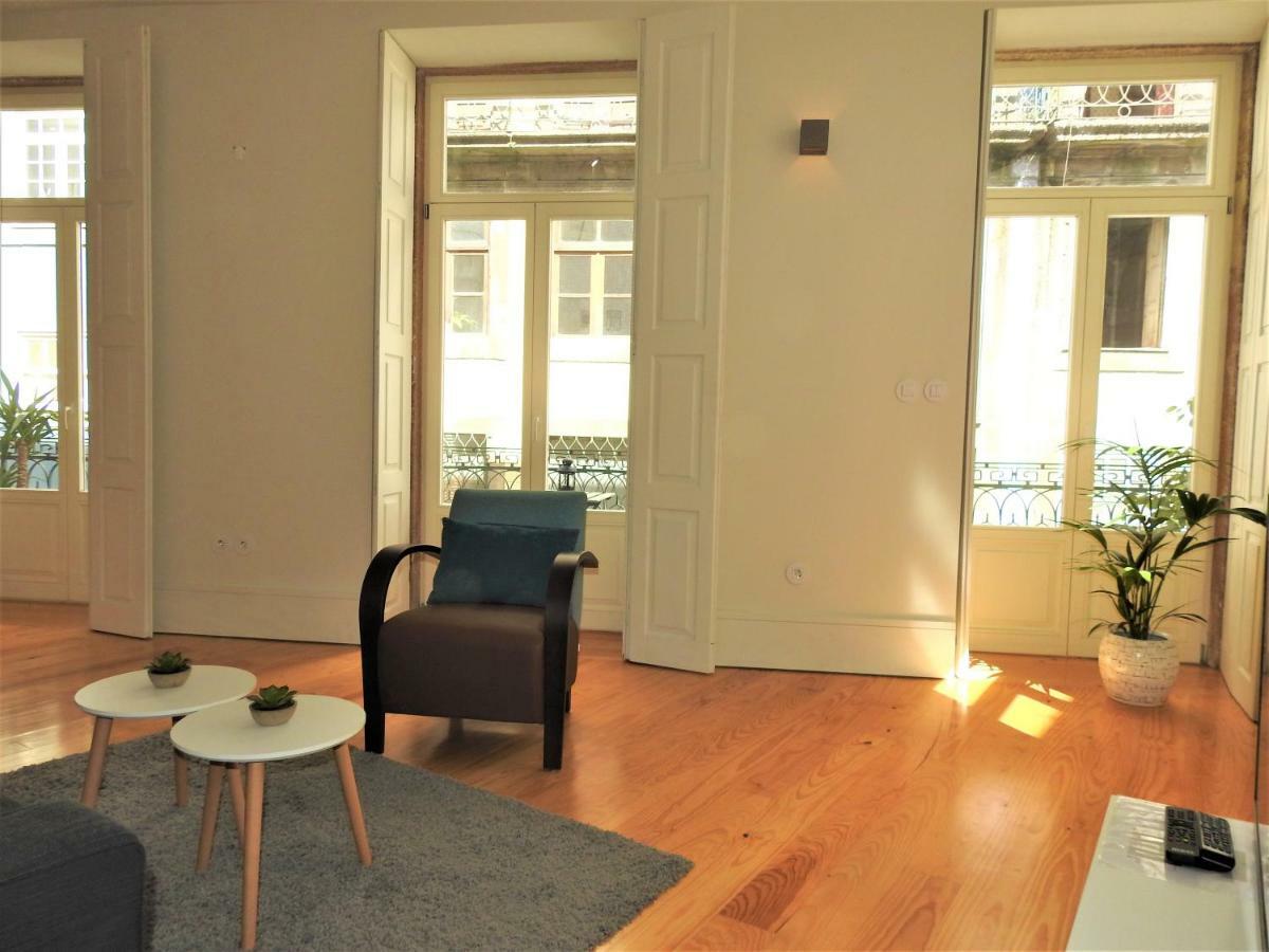 Oporto Delight 1 Luxury Apartment In Historic Center With Balcony Max 4 P Екстериор снимка